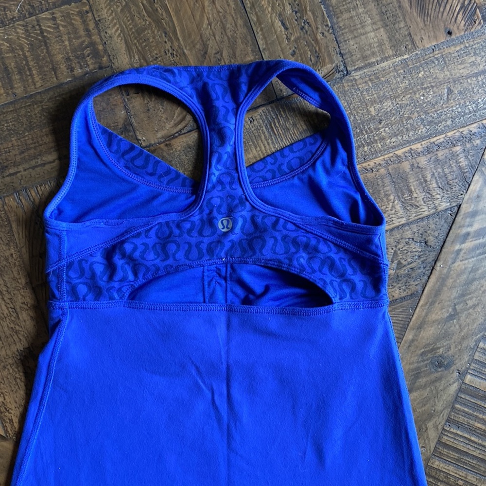 Lululemon workout Tank